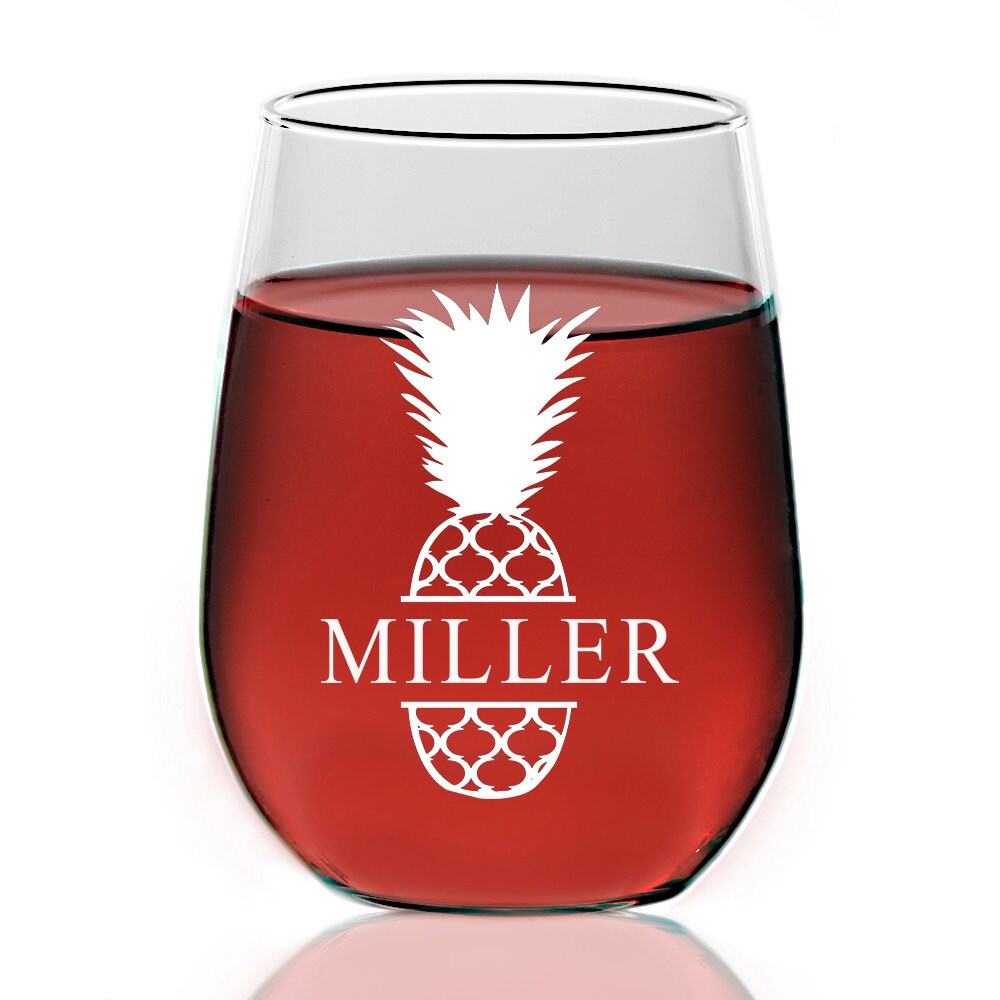 Personalized Stemless Wine Glass, Pineapple Wine Glass, Split Monogram Wine glass, Custom wine glass Christmas Gift,Engraved Wine Glass