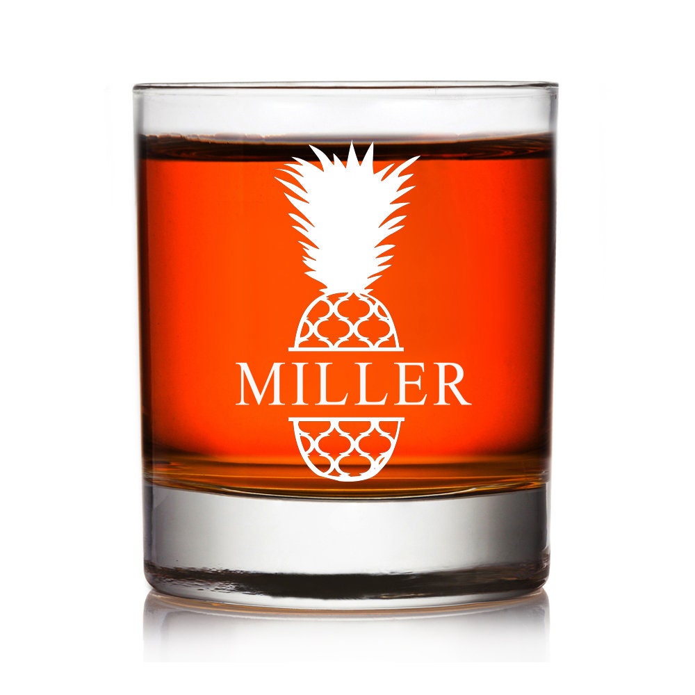 Personalized Pineapple Shot Glass, Engraved Shot Glass Gift , Wedding Party Gift, Engraved Groomsman Shot Glass,Custom Pineapple Shot Glass