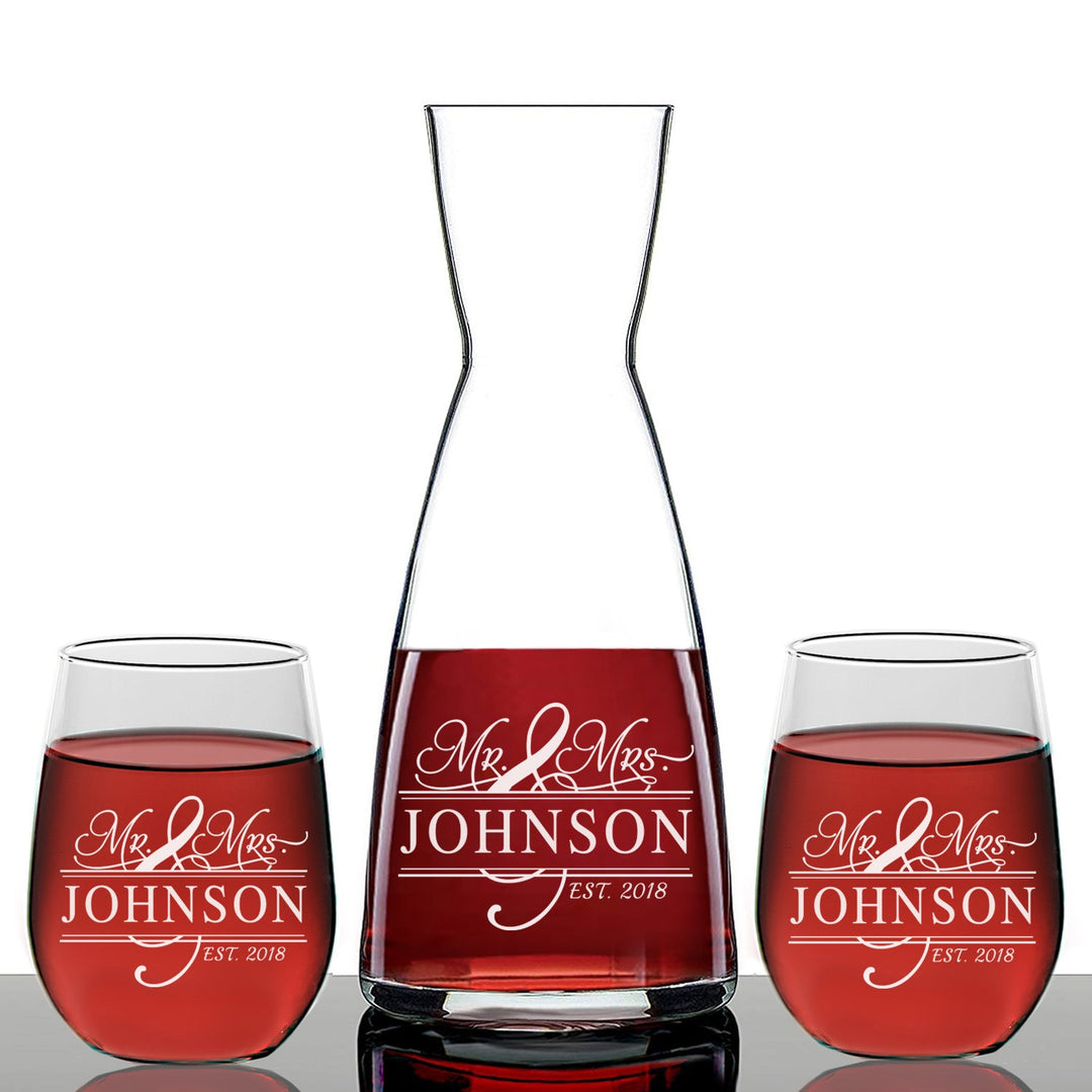 Decanter Wedding Gift Mr. and Mrs. Wine Decanter, Custom wine Decanter, Wedding Wine Decanter, Personalized Wedding Gift, Engraved Decanter