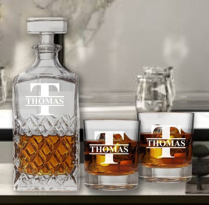 Personalized Glass Whiskey Decanter Set - Gifts for Dad - Father's Day Gift - Bourbon Lover- Gift for men - Gift from Son - Rocks Glasses