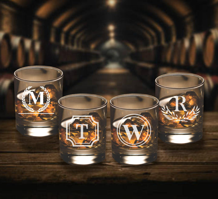 Set of 4 Groomsmen Gifts, Groomsmen Whiskey Glasses, Engraved Bourbon, Personalized Groomsmen, Best Man Gift, Groomsmen Proposal Gifts Idea