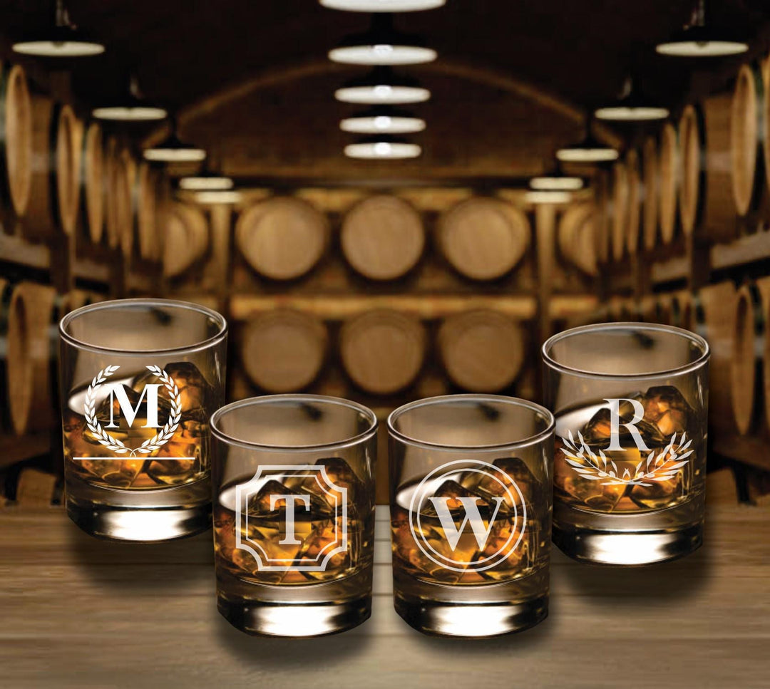 Set of 4 Groomsmen Gifts, Groomsmen Whiskey Glasses, Engraved Bourbon, Personalized Groomsmen, Best Man Gift, Groomsmen Proposal Gifts Idea