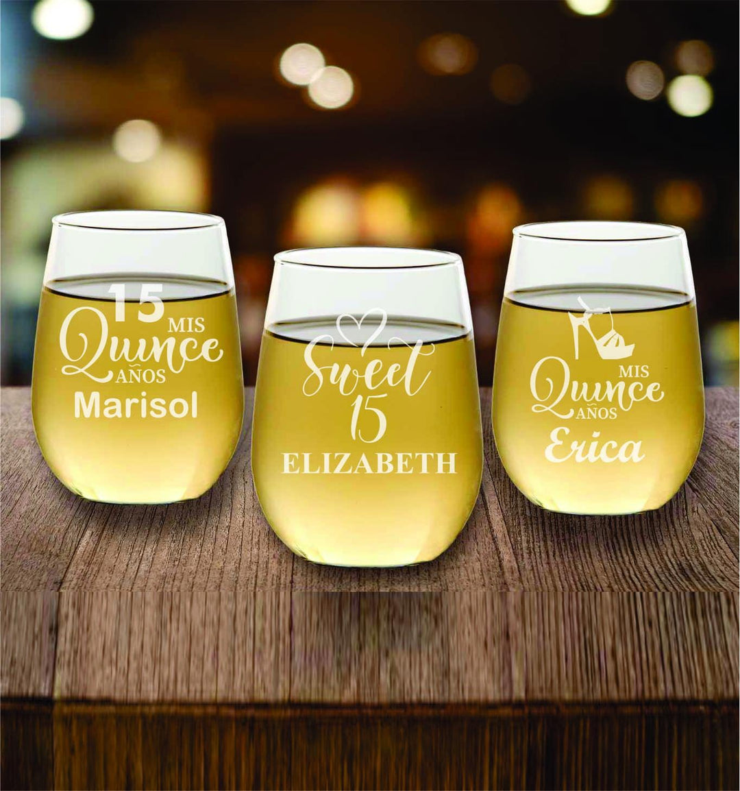 Set of 12 Sweet 15 Stemless Wine Glass Favors - Quinceañera Party Favors - Mis Quince Años Gifts for Guests - Custom Engraved Wine Glasses