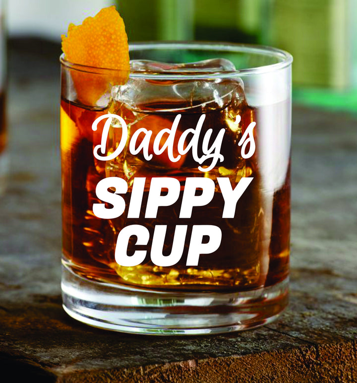 Father's Day Whiskey Glass Daddy's Sippy Cup, Custom Fathers Day Rocks Glass, Gift for Dad, Engraved Whiskey Glass Dad Gift for Father's Day