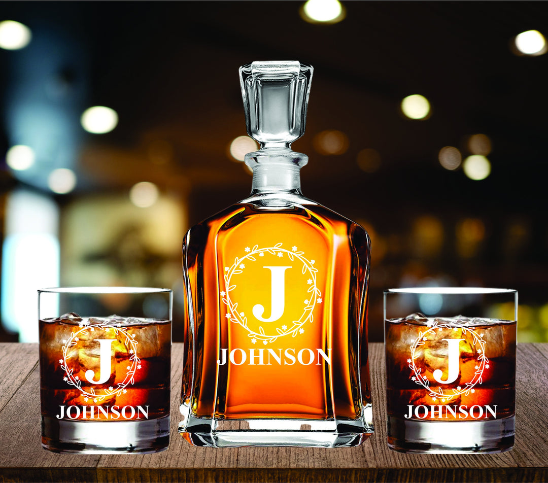 Christmas Gift Whiskey Decanter Personalized, Gift for Men Custom Whiskey Decanter, Engraved Decanter Whiskey Decanter, Scotch Decanter Gift