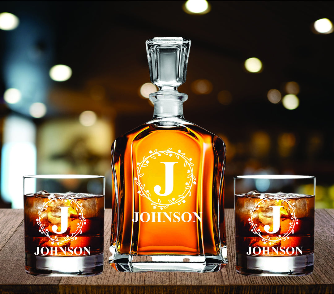 Husband Whiskey Decanter Personalized, Custom Men's Gift Whiskey Decanter, Engraved Decanter, Boyfriend Whiskey Decanter, Scotch Decanter