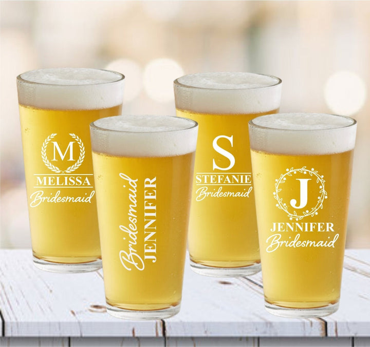 Custom Bridesmaid Wedding Party Gifts, Bridal Party Pint Beer Glass, Bridesmaid Proposal Beer Glasses, Bridesmaid Gift, Maid of Honor, Mugs