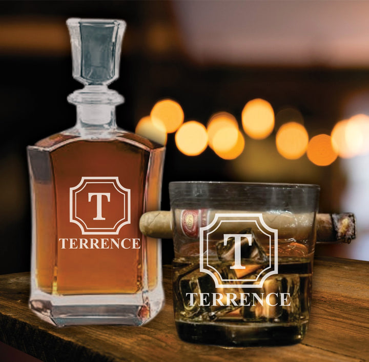 Whiskey Decanter Personalized, Bourbon Glass Cigar Holder, Custom Engraved Decanter, Whiskey Gift For Him, Gift for Man, Cigar Gift For Dad