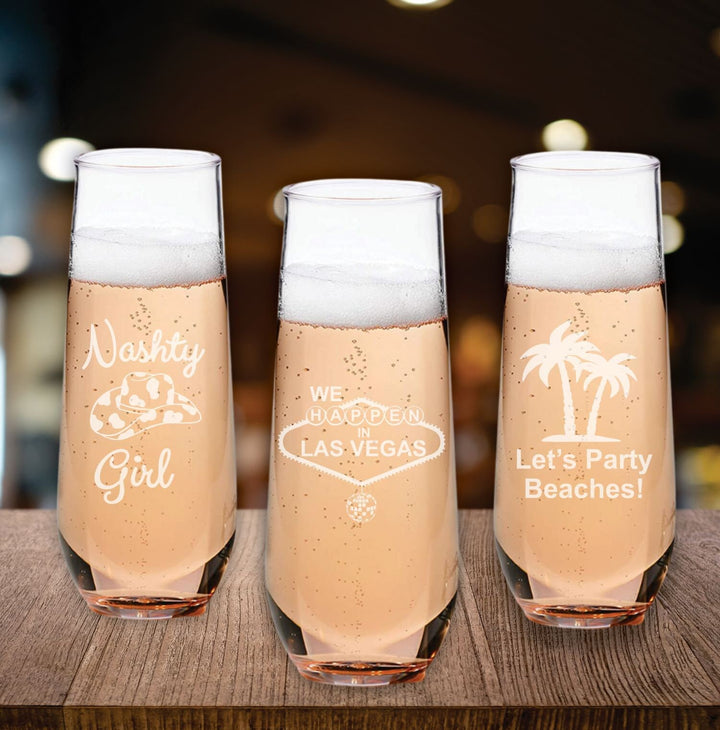 Personalized Bachelorette Champagne Flutes, Gifts for Bachelorette Party, Maid Of Honor, Bridesmaid Gifts, Engraved Glasses, Girls Night Out